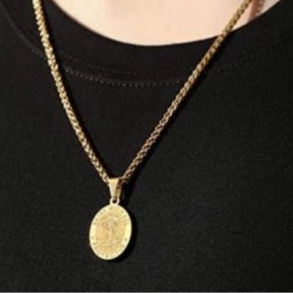 NEW Oval Stainless Steel Saint Christopher Necklace Saint Michael Gold Necklace - Picture 5 of 6